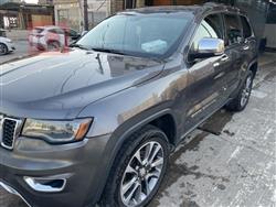 جیپ گراند شیرۆکی